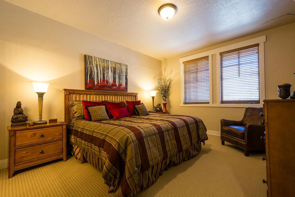 Town Point Condos By Park City Vacations Room photo